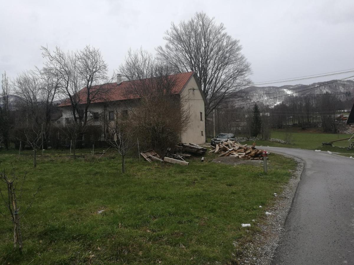 Apartma Burjuca Lägenhet Ajdovščina Exteriör bild